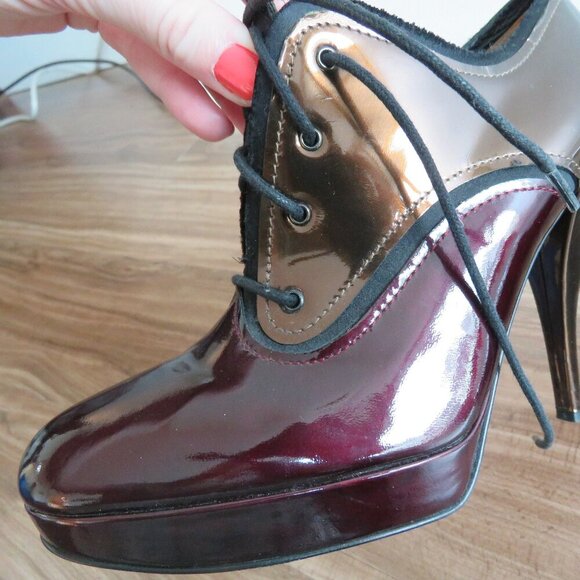 LANVIN River 2009 Collection Mirrored Patent Bronze Heel Platform Lace Up Shoes - Picture 14 of 15